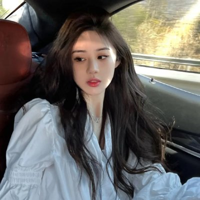 八个拔河女